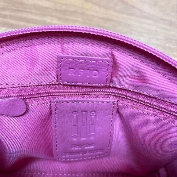 ili Womens RFID Cosmetic Case Pink Pouch - Picture 5 of 8